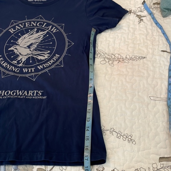 EUC - Harry Potter T- Shirt - Size S - Picture 9 of 10